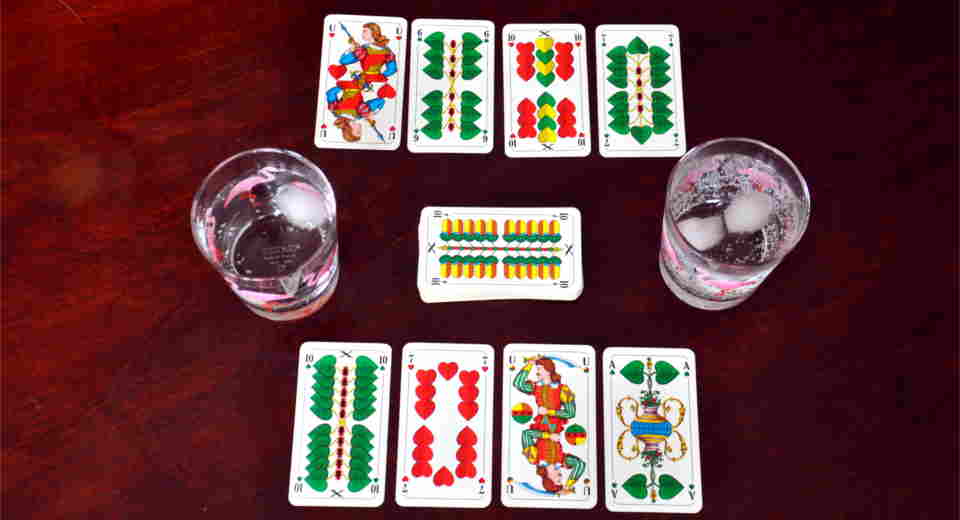 Trinkspiele mit Karten flussauf und flussabwärts