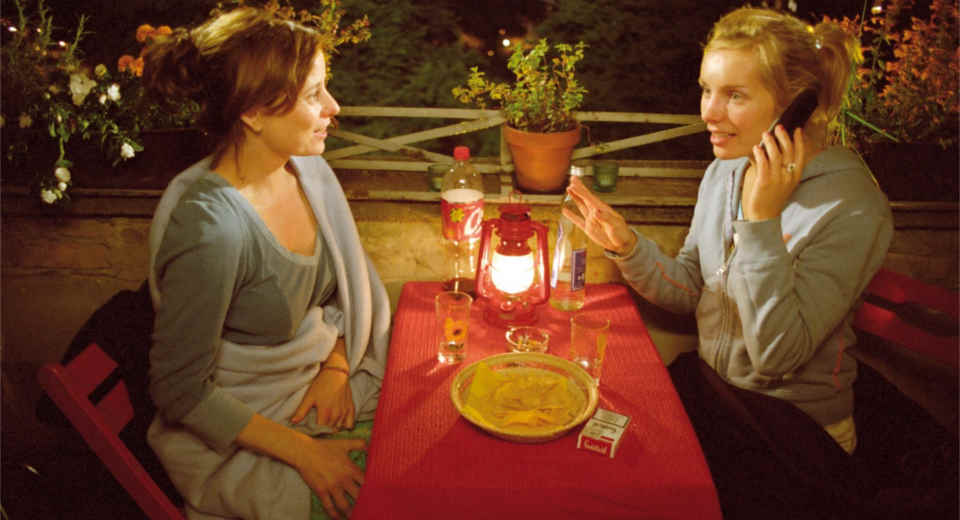 Einer der deutschen Filme über Freundschaft zwischen zwei Frauen im Sommer in Berlin