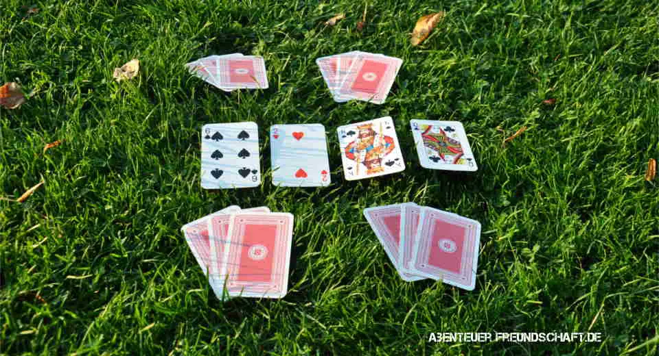 Beim Hurrikan Kartenspiel verteilt der Geber die Karten nach der vorgegebenen Regel, dass er zuerst jedem Spieler 2 mal 3 Karten ausgibt, 4 in die Mitte legt und jedem noch einmal 3 Karten austeilt