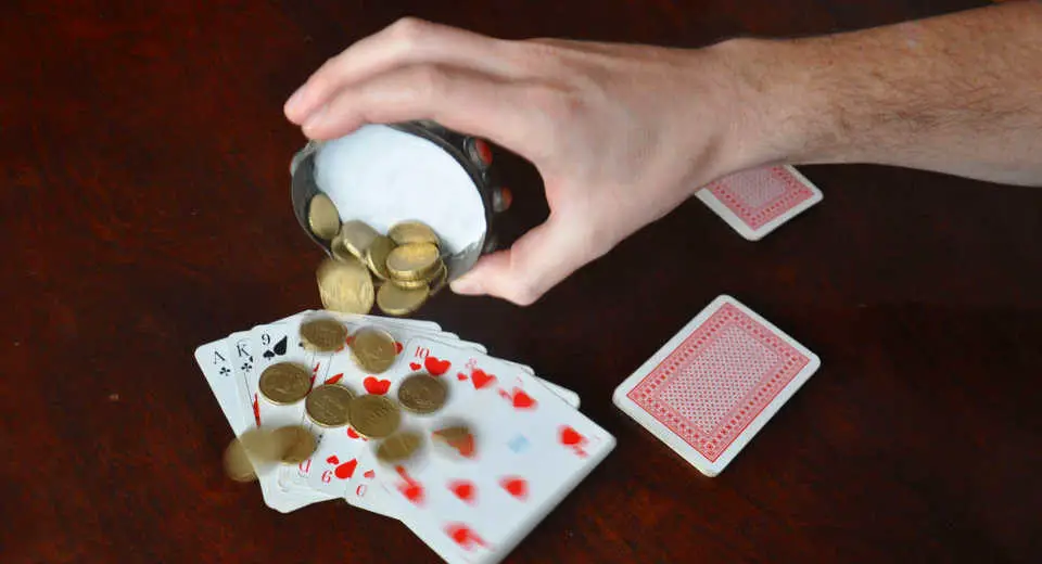 Beim Kartenspiel Préférence kann man den Jackpot knacken!