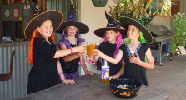 Witch party games ensure that there is no end to the fun at a witch party for children. 