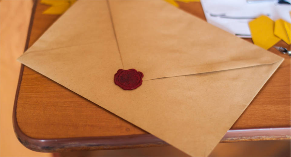 One of the most beautiful and best ideas for Mother's Day - write a personal letter for your mum