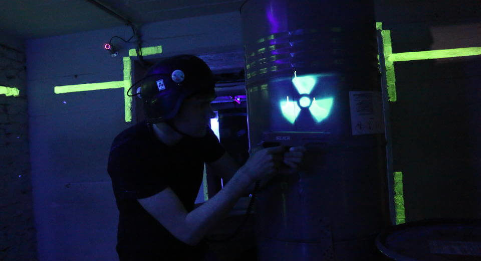 Underground Lasergame Berlin - radioactively contaminated Indoor game 