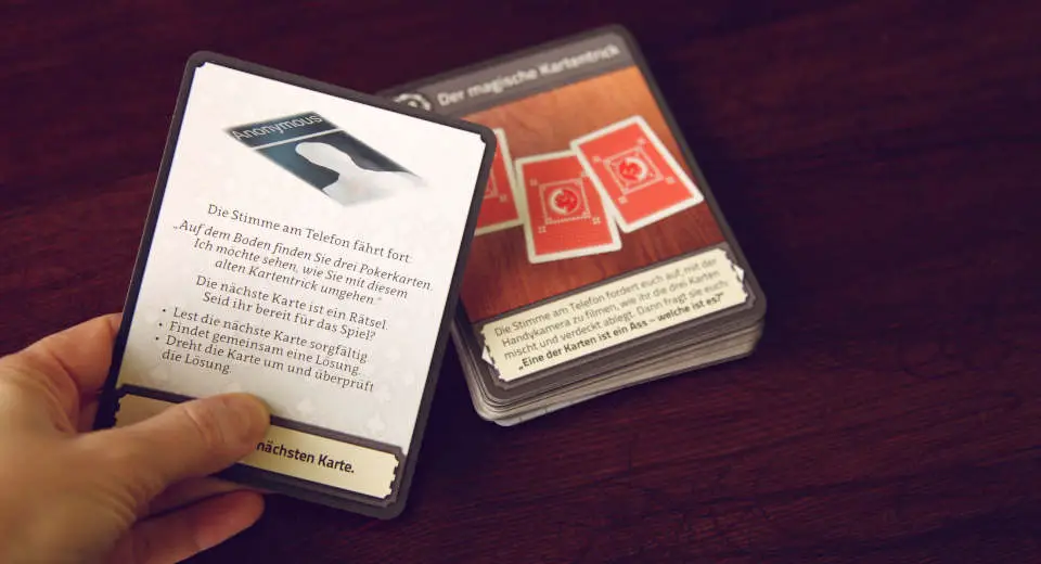 In Deckscape Heist in Venice, you draw cards and are guided through the game.