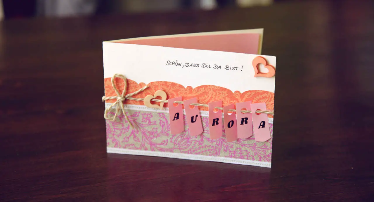 With this how to make a birth greeting card even inexperienced craftsmen can manage it 