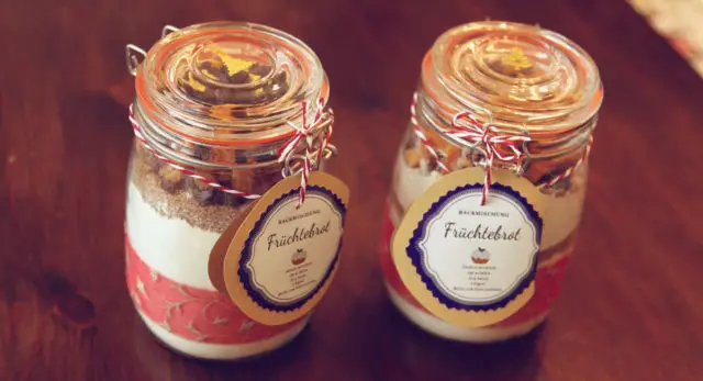 You can make your own fruit bread in a jar with various dried fruits 