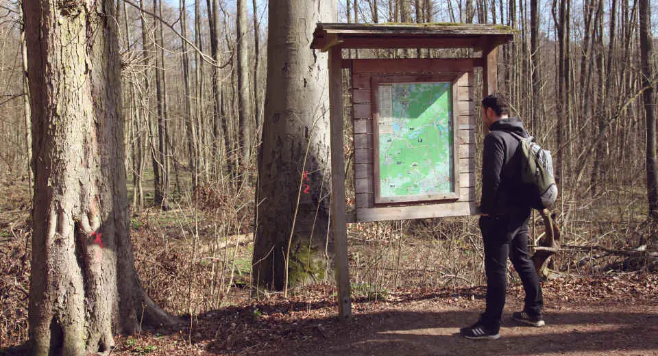 For orientation, there is a large map at the start of the Hellsee hike