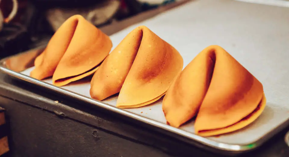 "Recipe and preparation for fortune cookies to bake"