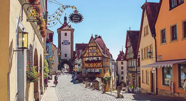 Was sind die besten Rothenburg ob der Tauber Sehenswürdigkeiten? Das Plönlein darf in keiner Liste fehlen!