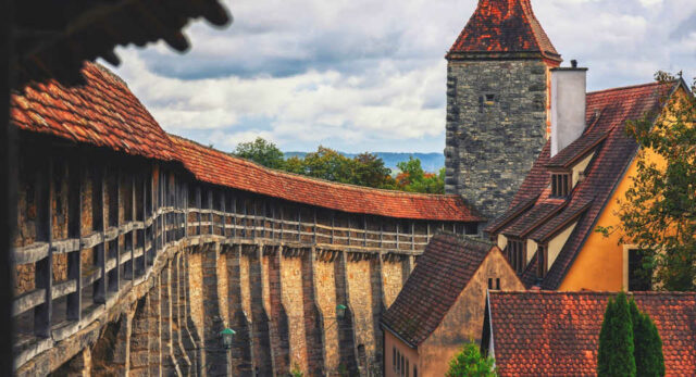 "A walk on the city wall is a must for Rothenburg tourists!"