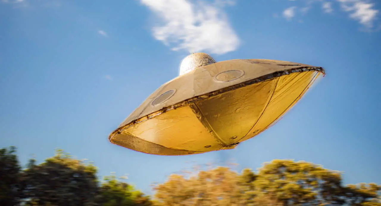 UFO party for adults: a theme party for science fiction fans 
