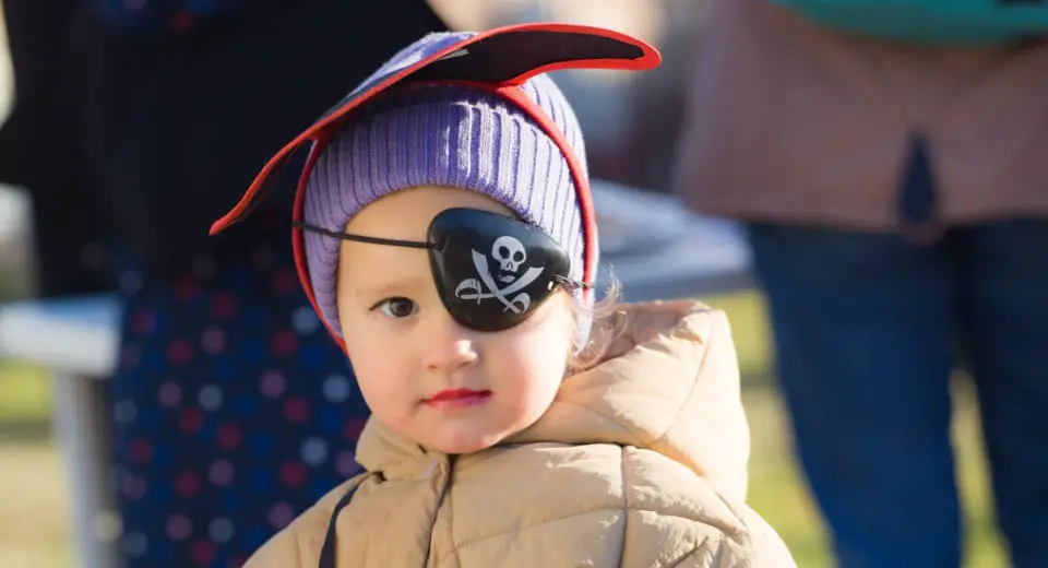 "Costume ideas for a pirate party for kids"