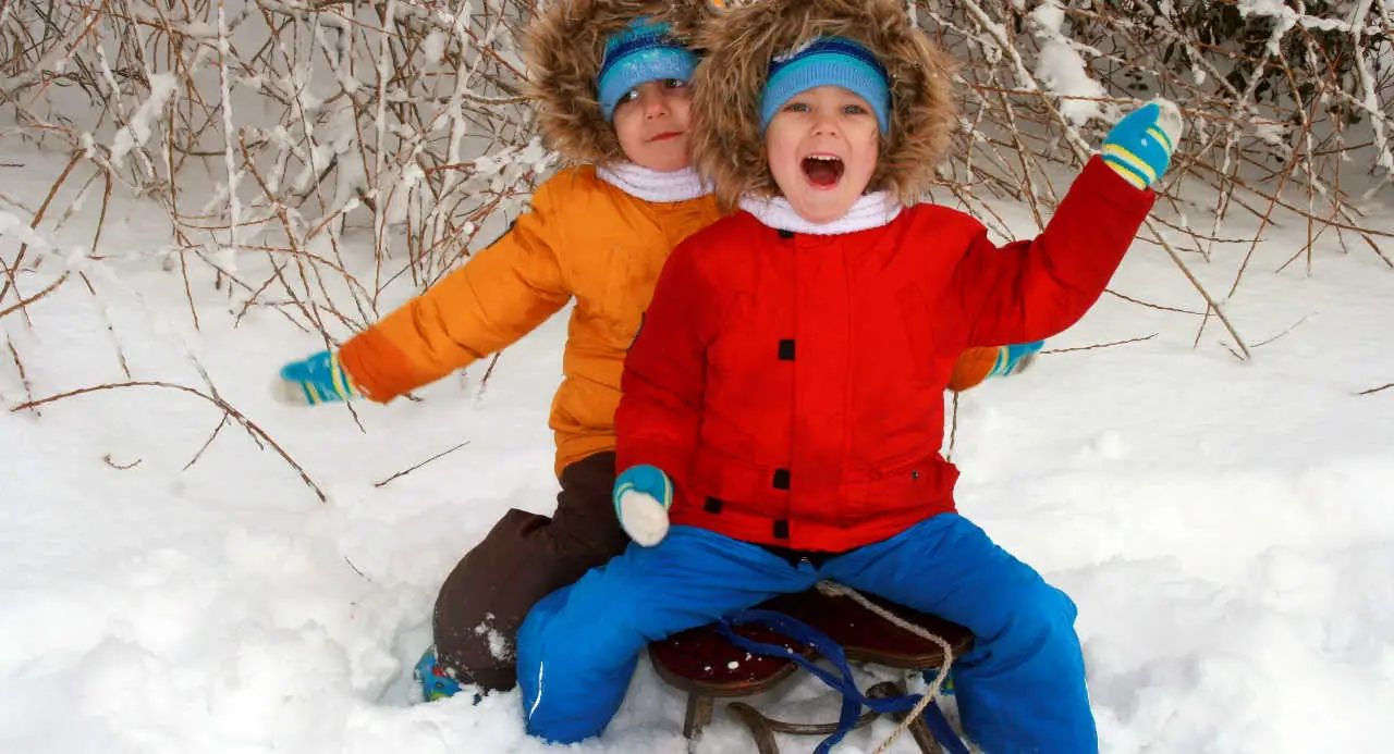 Weihnachtsausflüge mit Kindern sind großartig als Familienunternehmungen in der Adventszeit.